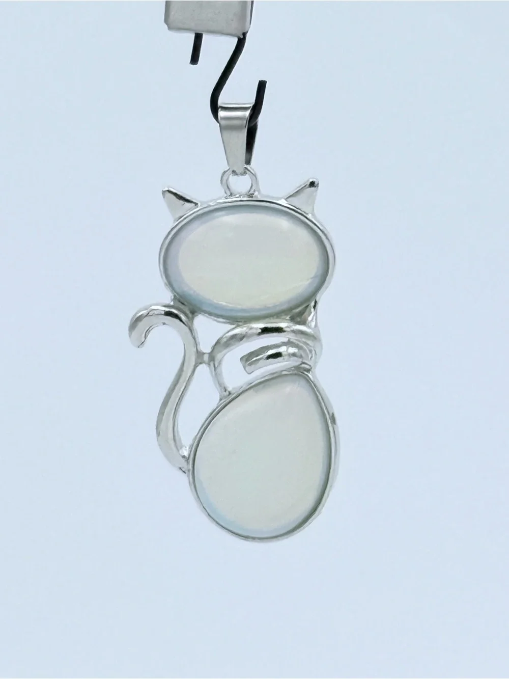 Opalescent Cat Pendant - NEW